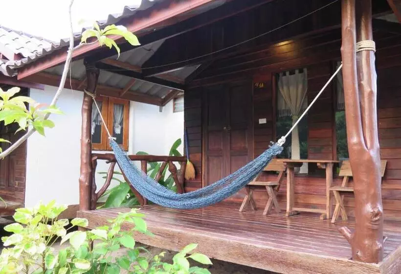 V View Beach Resort