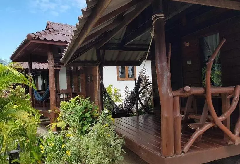 V View Beach Resort