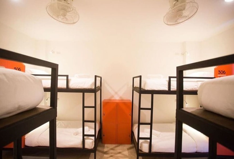 Mad Monkey Chiang Mai   Hostel