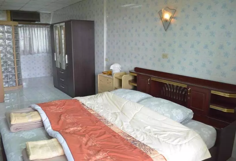 Charan 41 Hostel