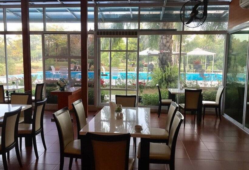 فندق Baan Suan Khun Ta And Golf Resort
