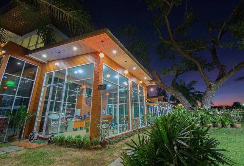 فندق Baan Suan Khun Ta And Golf Resort