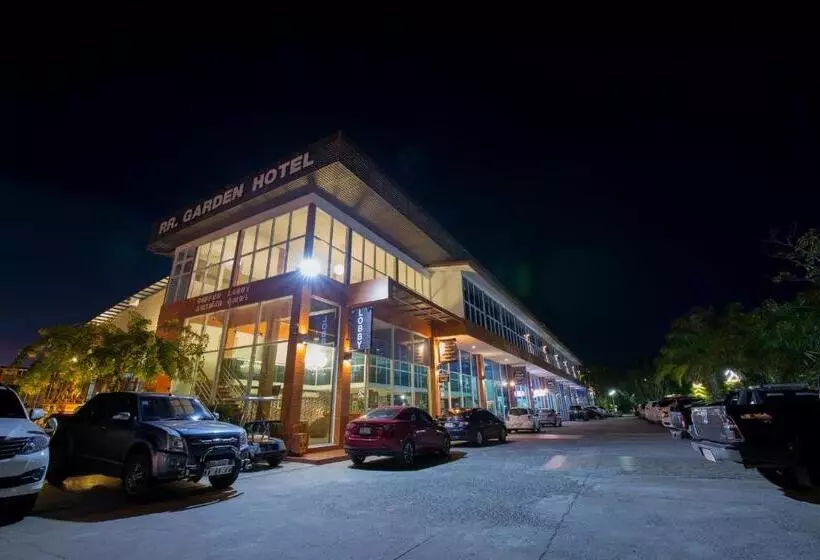 هتل Baan Suan Khun Ta And Golf Resort