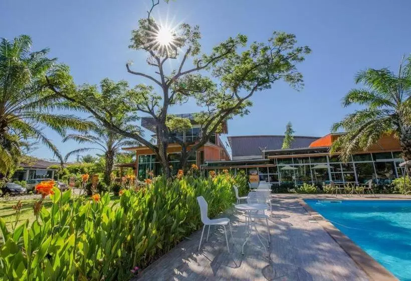 هتل Baan Suan Khun Ta And Golf Resort