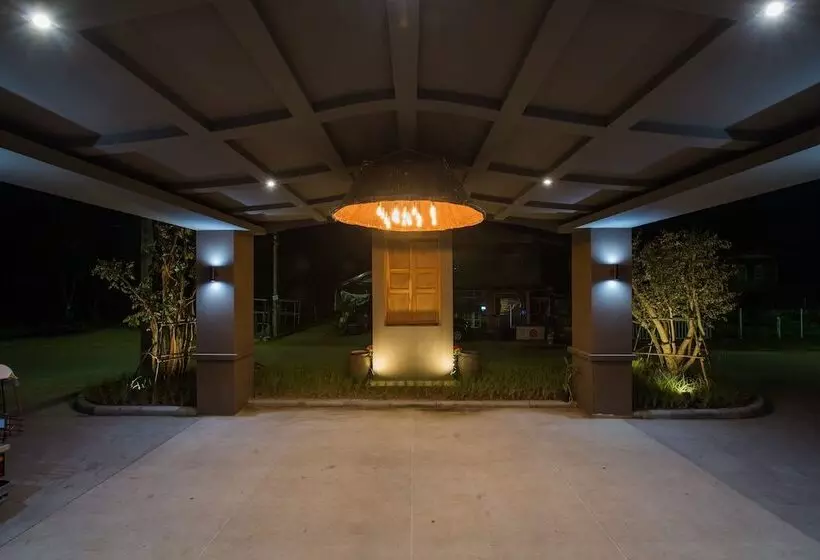 هتل Blu Monkey Brown House Udonthani