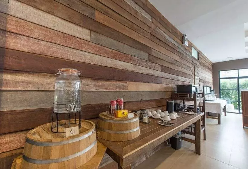 هتل Blu Monkey Brown House Udonthani