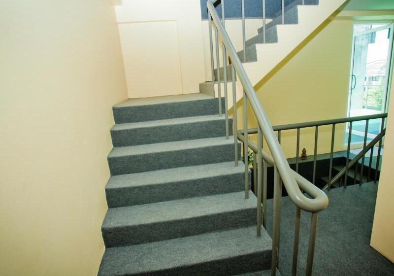 هتل Chaphone Guest House