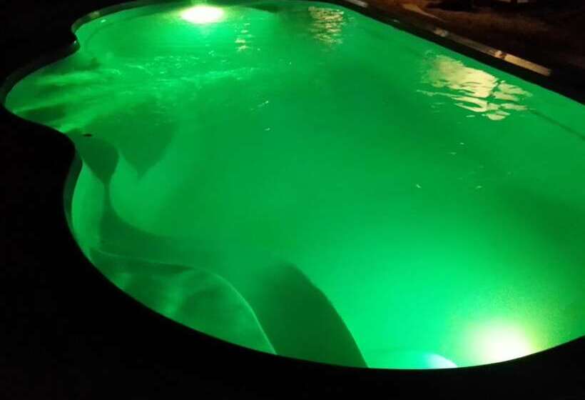 בית מלון כפרי Exotic Bungalows