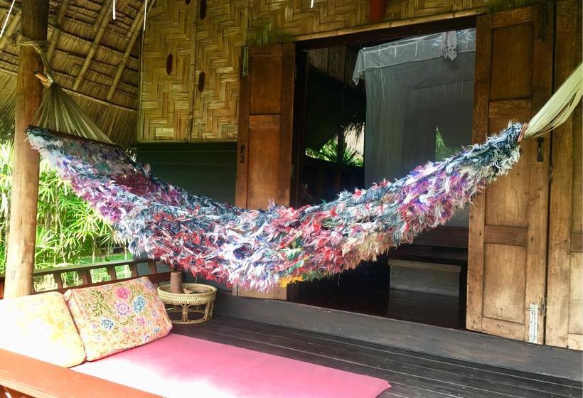 هتل Naga Hill Resort