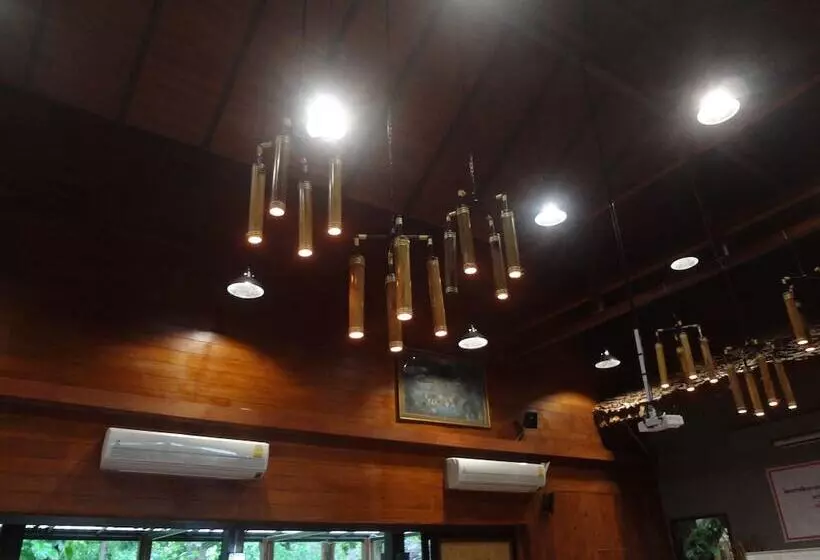 ホテル Suan Mork Kham Resort