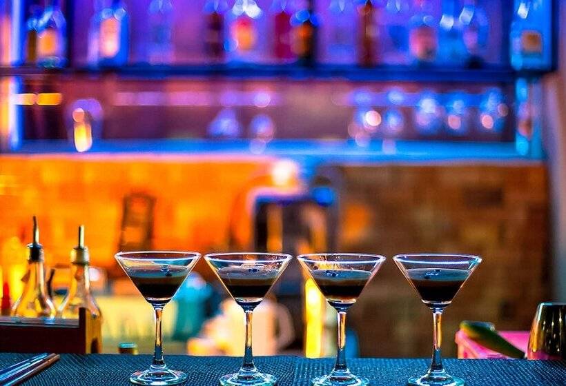 Mad Monkey Chiang Mai   Hostel