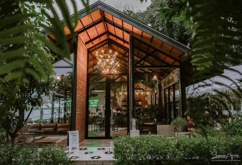 Mango House Resort