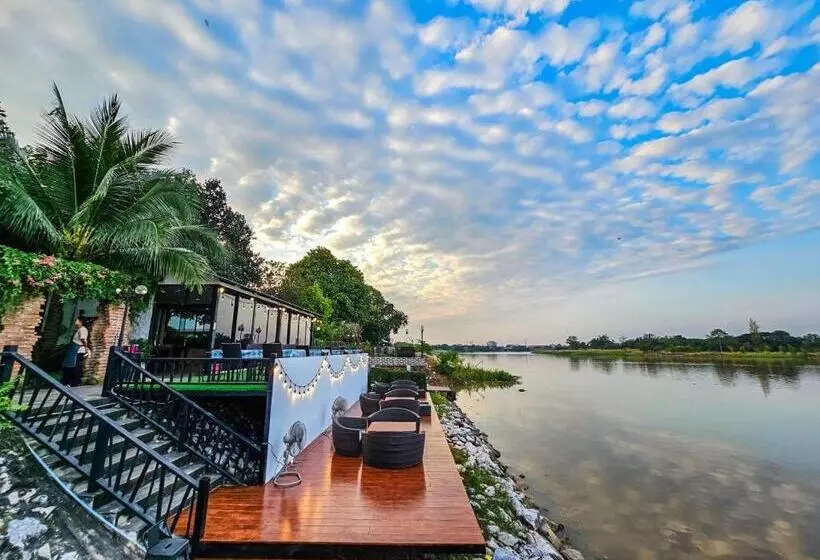 Mango House Resort