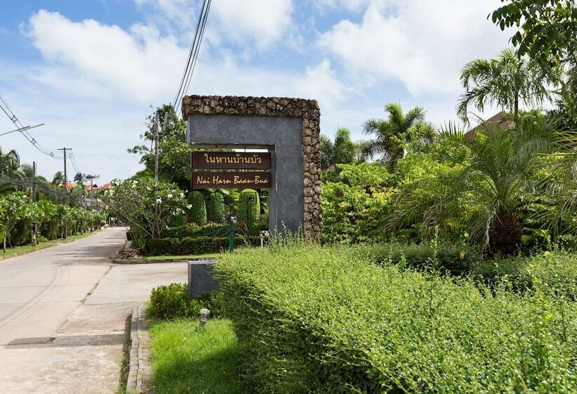 Nai Harn Baan Bua Villas