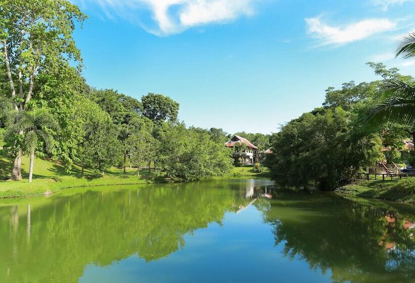 Nai Harn Baan Bua Villas