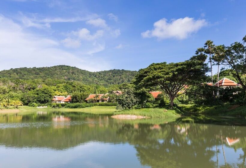 Nai Harn Baan Bua Villas