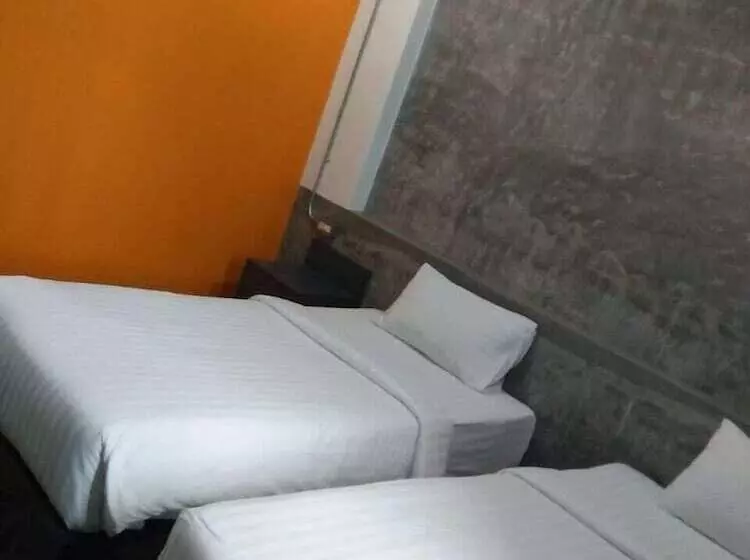 Pornsiri Hotel Sisaket