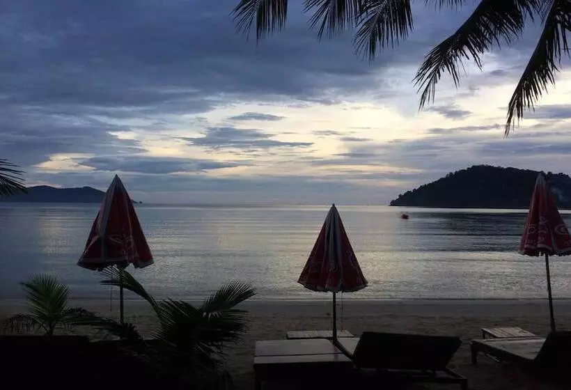 استراحتگاه Yuyu Golden Beach