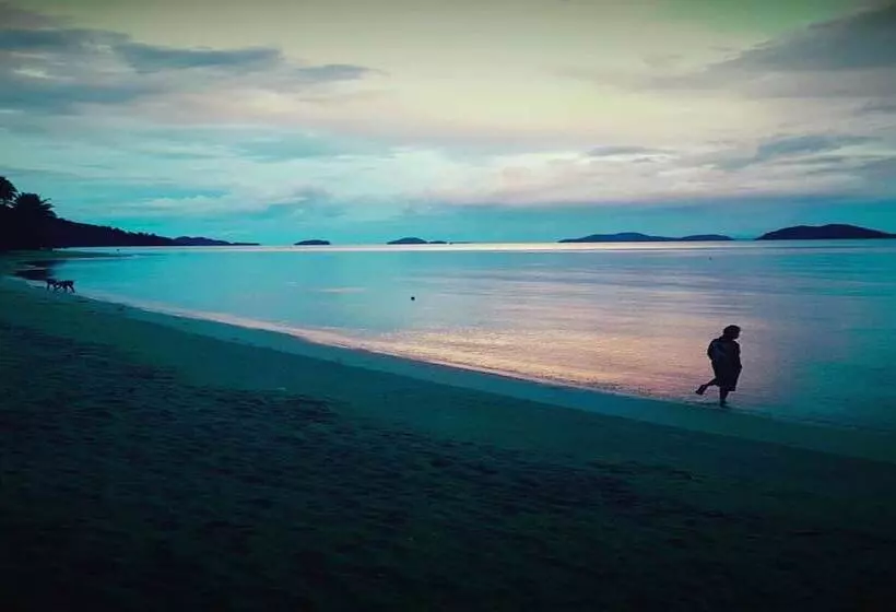 استراحتگاه Yuyu Golden Beach