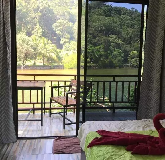 استراحتگاه Yuyu Golden Beach