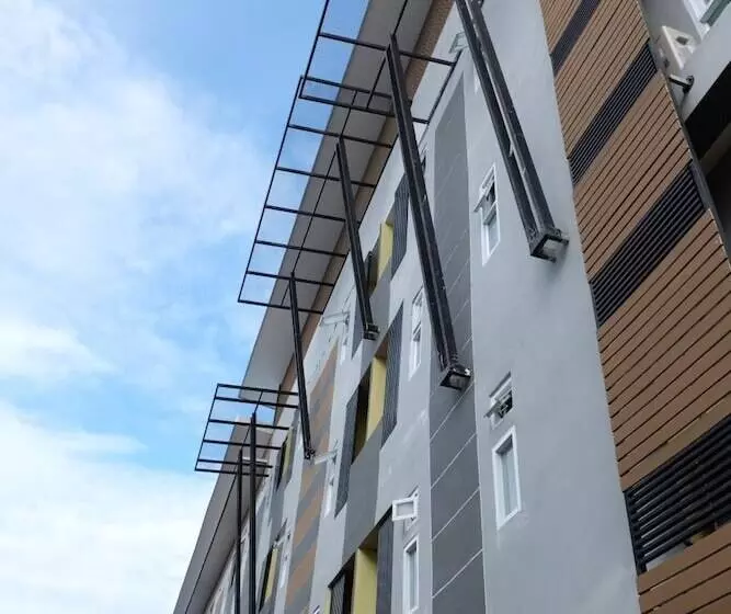 هاستل Puangpech Place