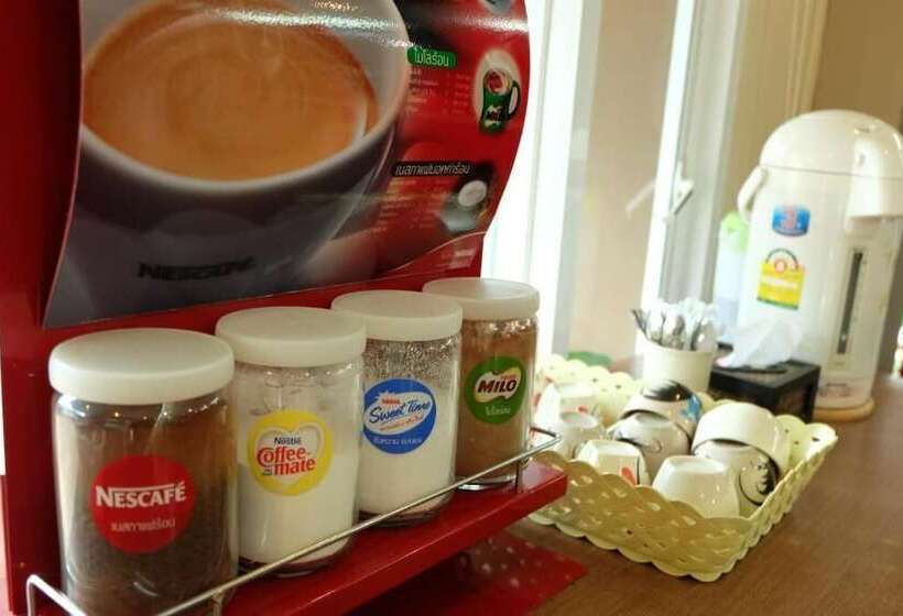 הוסטל Puangpech Place