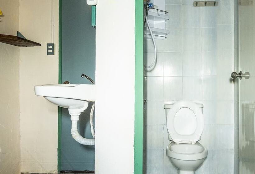 مبيت وإفطار Sabina Guesthouse Kamala