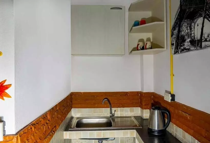 تختخواب و صبحانه Sabina Guesthouse Kamala