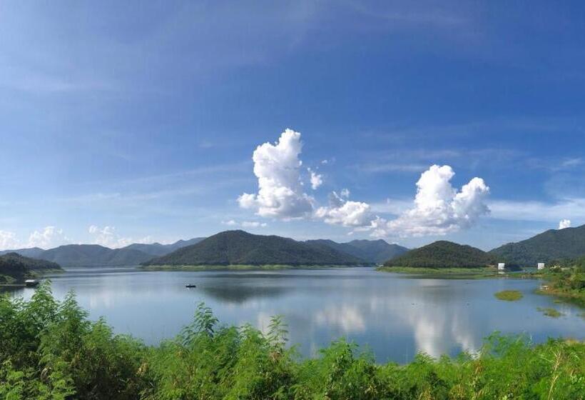 مبيت وإفطار Villa Albizia, Chiang Mai