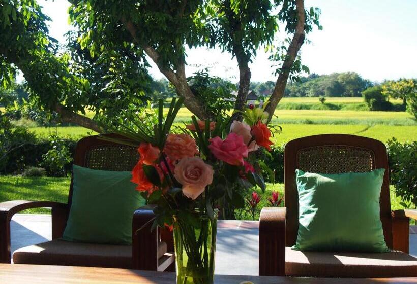 مبيت وإفطار Villa Albizia, Chiang Mai