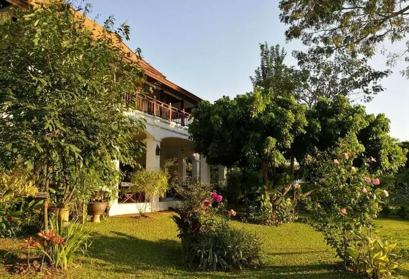 ベッドアンドブレックファースト Villa Albizia, Chiang Mai