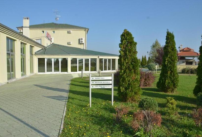 هتل Dragović Smederevo