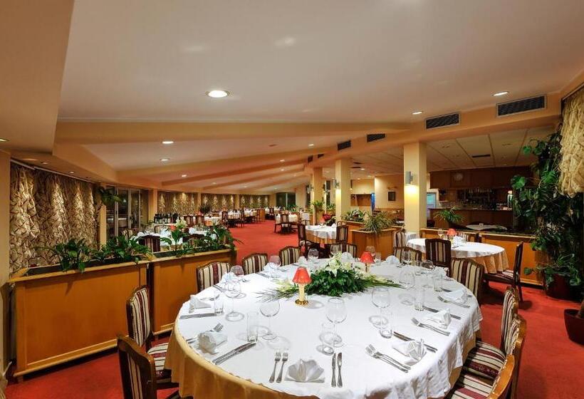 هتل Dragović Smederevo