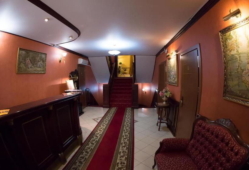 فندق Ekaterinin Dvor