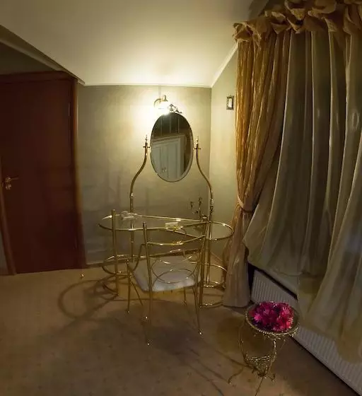 هتل Ekaterinin Dvor