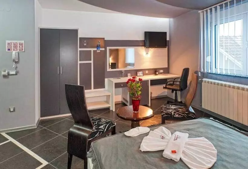 Garni Hotel Lama
