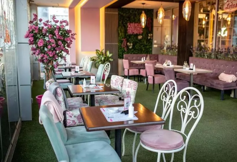 Garni Hotel Lotos