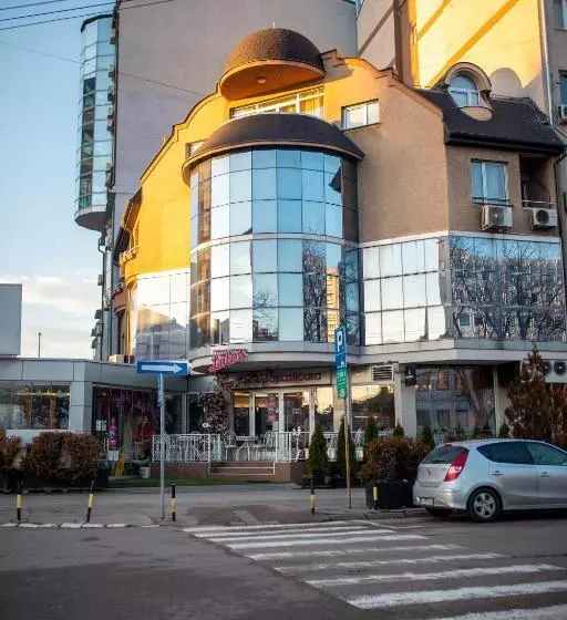 Garni Hotel Lotos