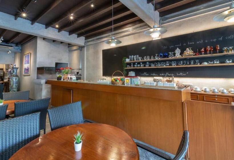 Hotel Intown Residence