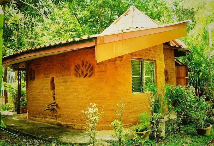 Kaengkrachan Riverside Resort