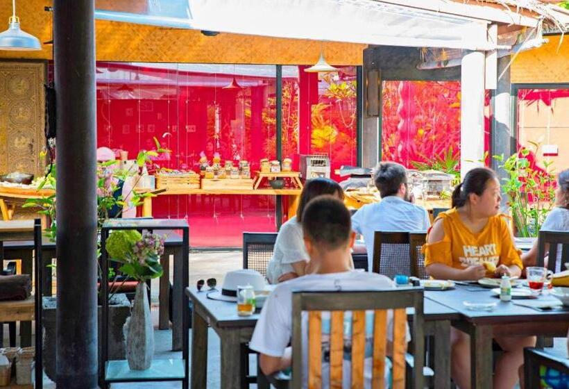 منتجع The Privilege Hotel Ezra Beach Villas