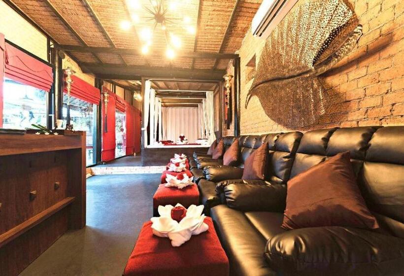 منتجع The Privilege Hotel Ezra Beach Villas