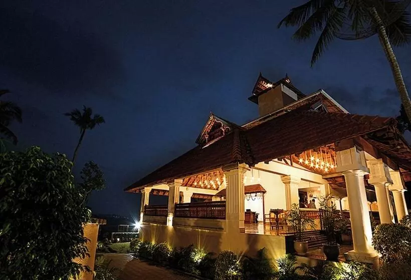 ホテル Aadisaktthi Leisure Resort, Kovalam