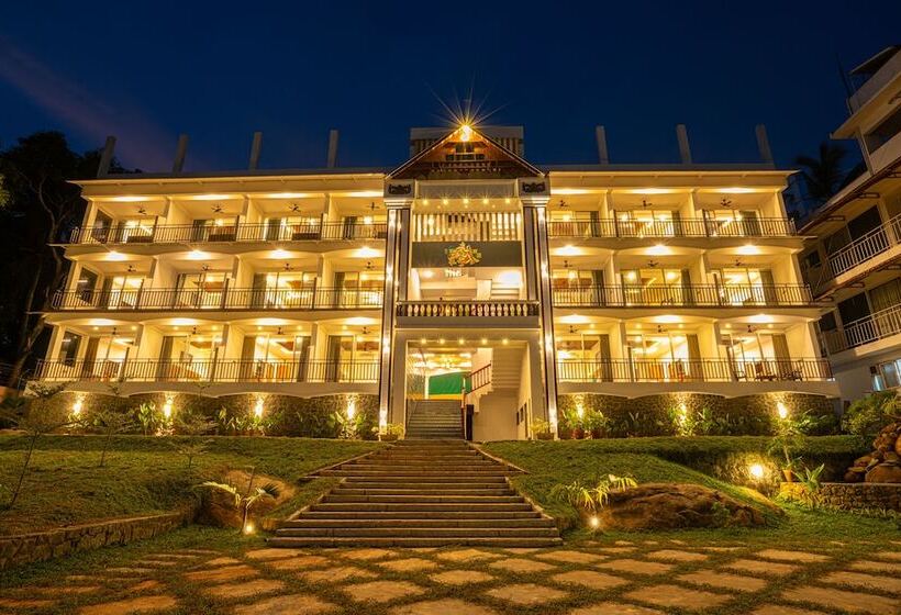 Hotel Aadisaktthi Leisure Resort, Kovalam