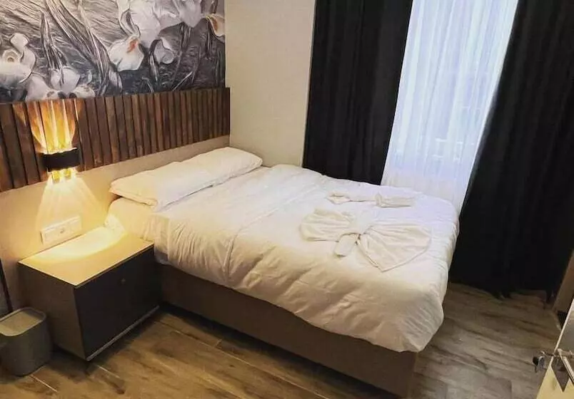 هتل Mudem Butik