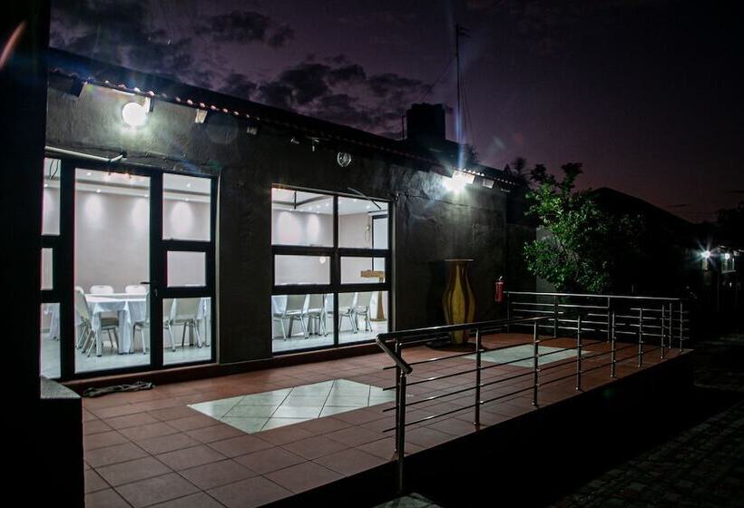 ホテル Ossanzaia Bilene Lodge