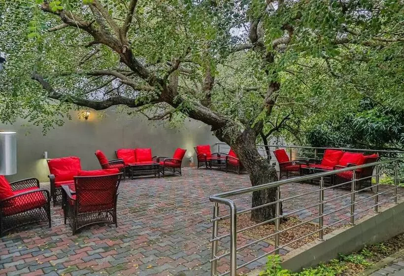 Hotelli Ossanzaia Bilene Lodge