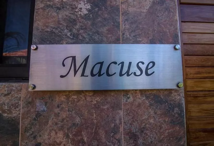 Hotelli Ossanzaia Bilene Lodge