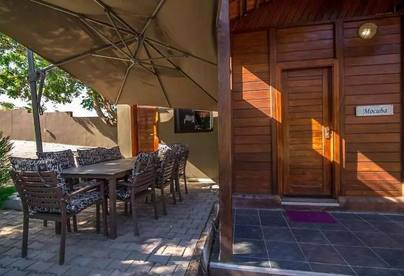 Hotelli Ossanzaia Bilene Lodge