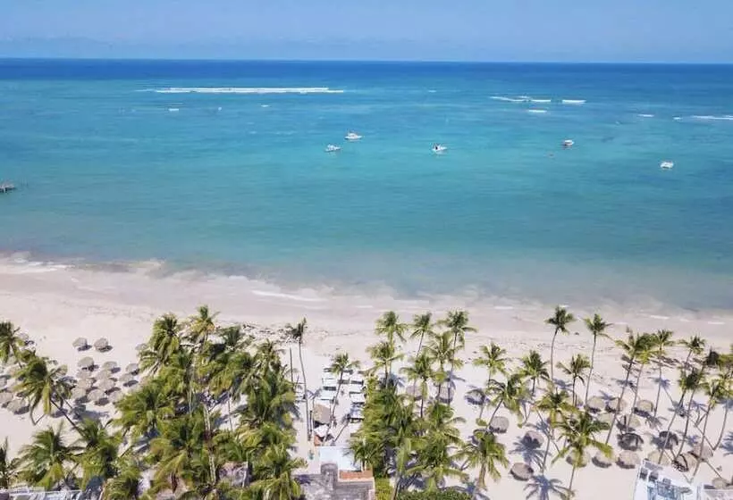 هتل Aventura Studios   Pool And Beach Club